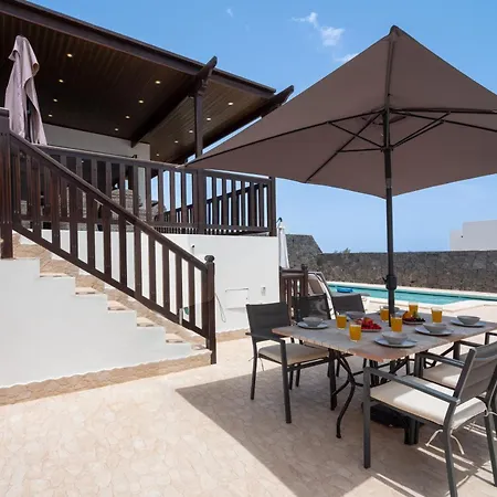 Poppy Willa Playa Blanca (Lanzarote)